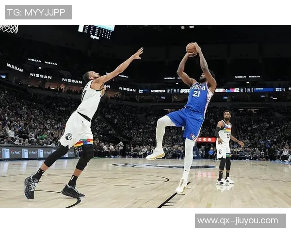 大帝归来恩比德季前赛首秀在76人对阵森林狼的比赛中震撼登场